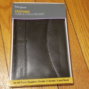 Targus Leather Sleeve for E-Reader